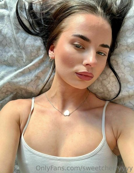 sweetcherryyyy nude star photos