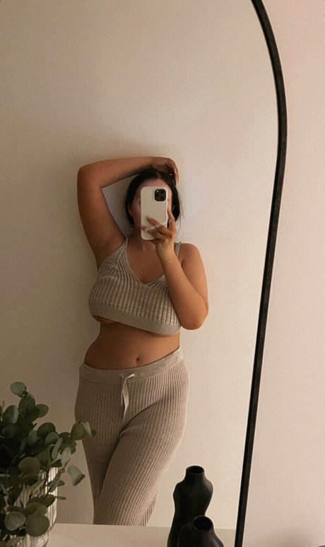 Evelynwhite sexy pornstar archive