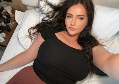 Evelynwhite star nudes picture