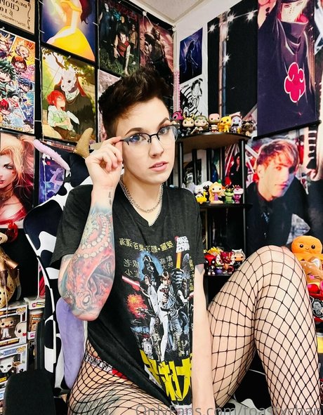 toastxchan pretty model pics