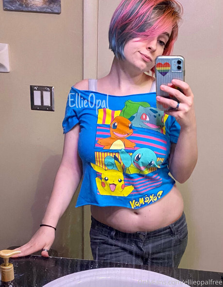 ellieopalfree sexy model pic
