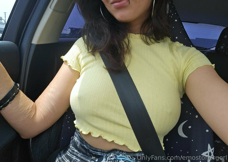 goth thick onlyfans pornographic picture