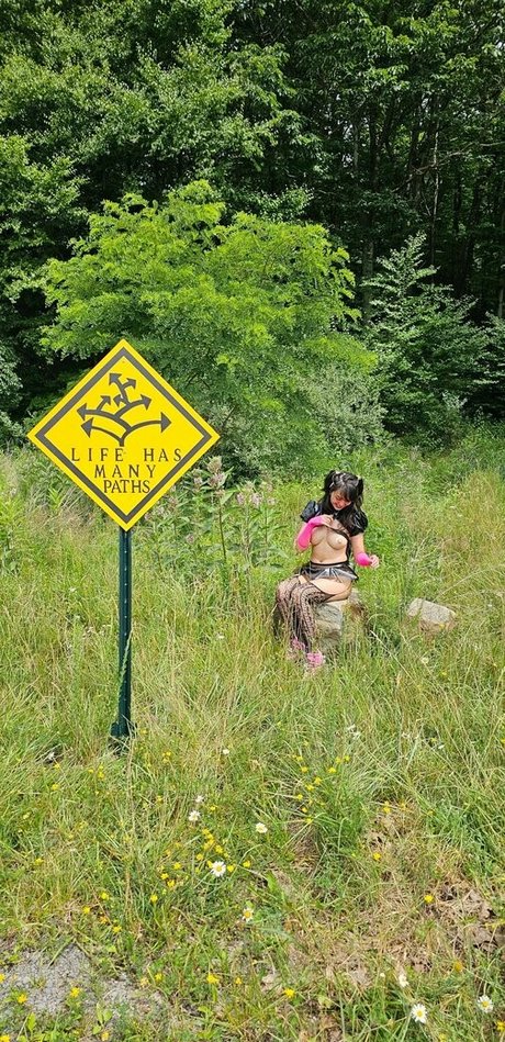 Emostonergorl model hot img