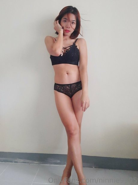 ninnie9595 high quality model pic