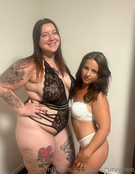 janacurvyfree actress picture