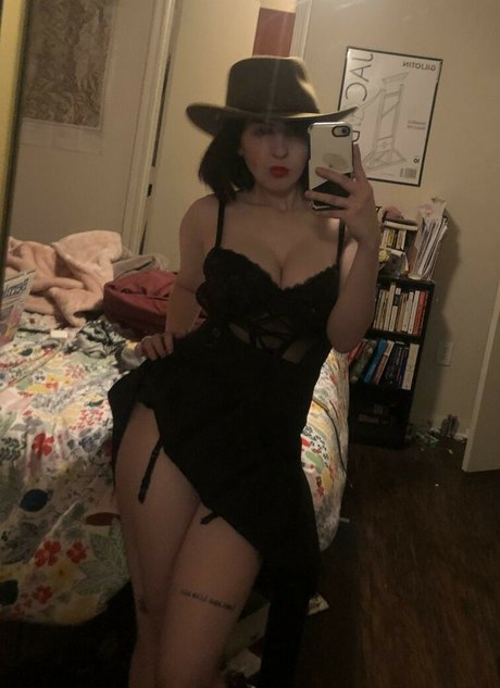 Megan Bitchell beautiful actress image