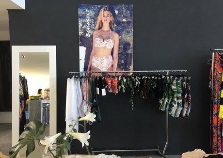 asian girlfriend onlyfans sexy naked pics