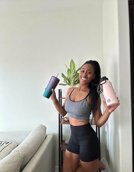 squirting pussy onlyfans free nude pic