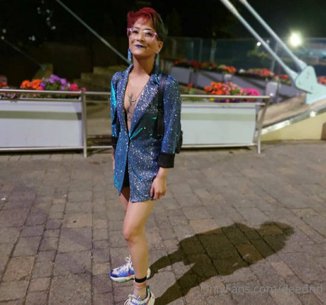 deednd nude pornstar photo