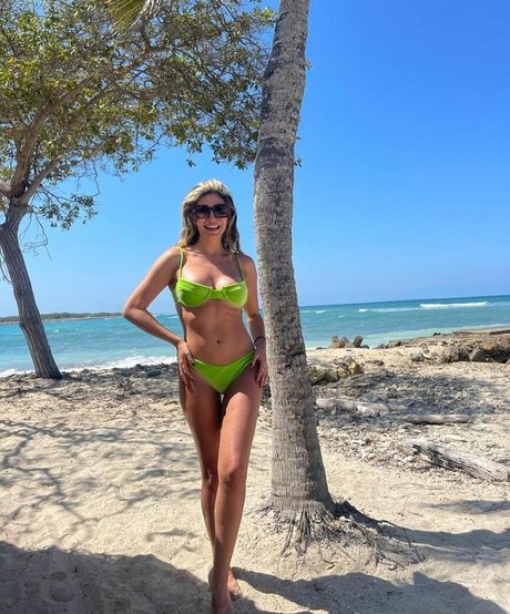 Mabel Moreno top model photo