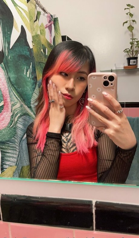 real teacher onlyfans pretty pics