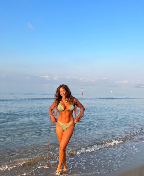 Monika Mancini star porn pictures