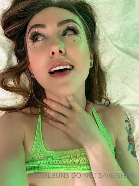 Jessiebuns star sexy photo