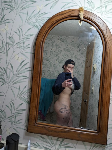 Captain naked actress pics