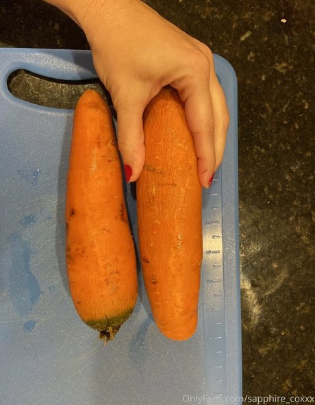 Sapphire Coxxx model hd image