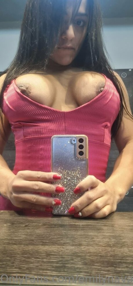 Emily Nava sexy actress pictures