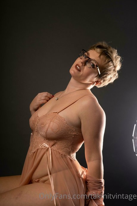 mirror onlyfans hot images