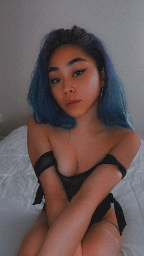 curvy shemale onlyfans free naked galleries