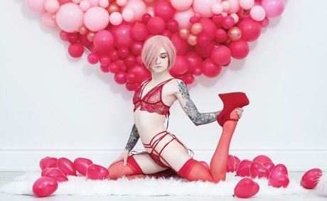 Poisonne model nudes images