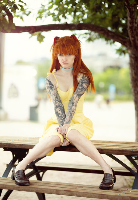 busty mom onlyfans hot pics