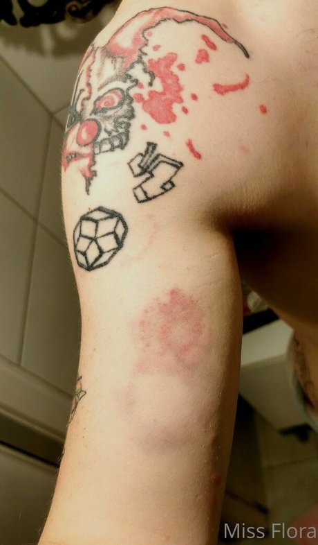 Miss Flora Femdom model naked photos