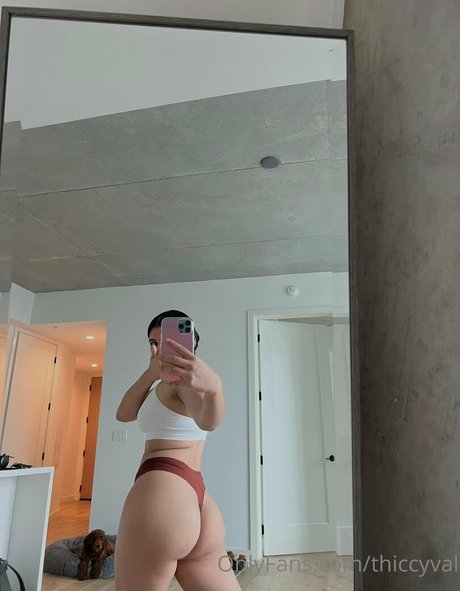 lips onlyfans hot sexy picture