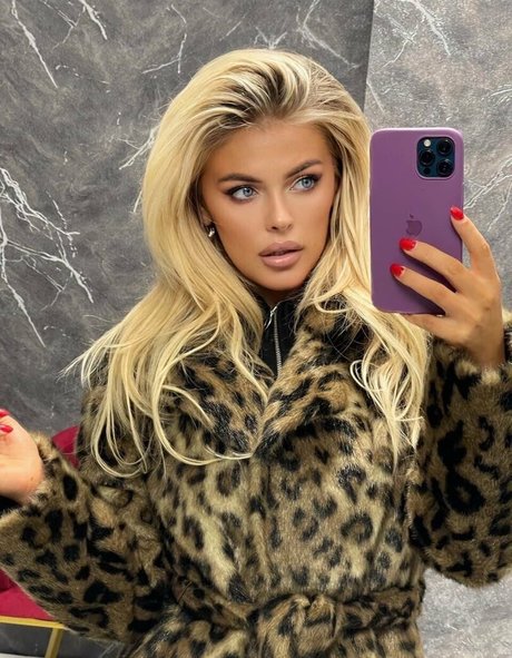 Ula x star nude gallery