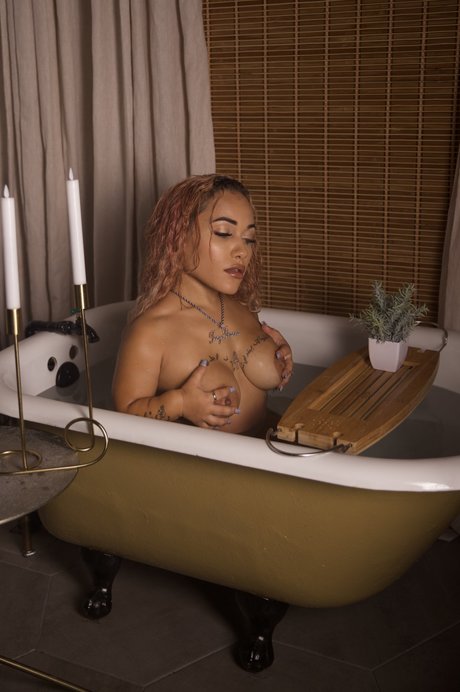 20 years old onlyfans top image