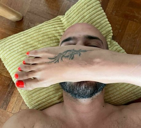 Feetwonders model pornographic image