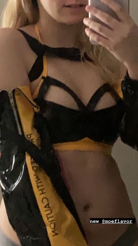 NuMetal Cowgirl best actress photos