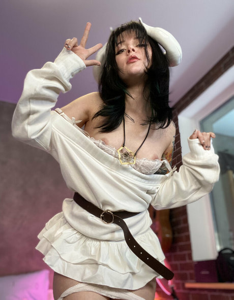 chubby mom onlyfans art nude image