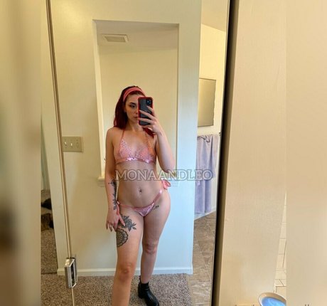 Mona Darling sexy pornstar photo