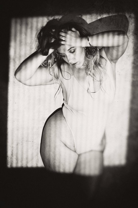 young onlyfans hot sex images