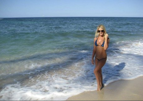 Midskarinnoelle pornstar art pic