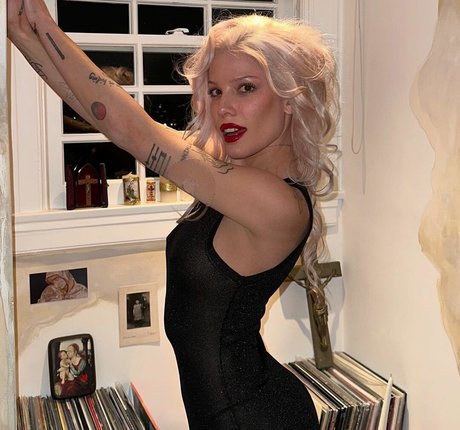 sexy mature onlyfans hot sex pic