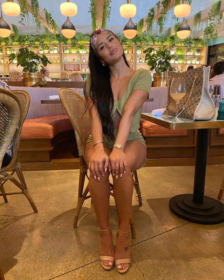 Katya Elise Henry best actress photo