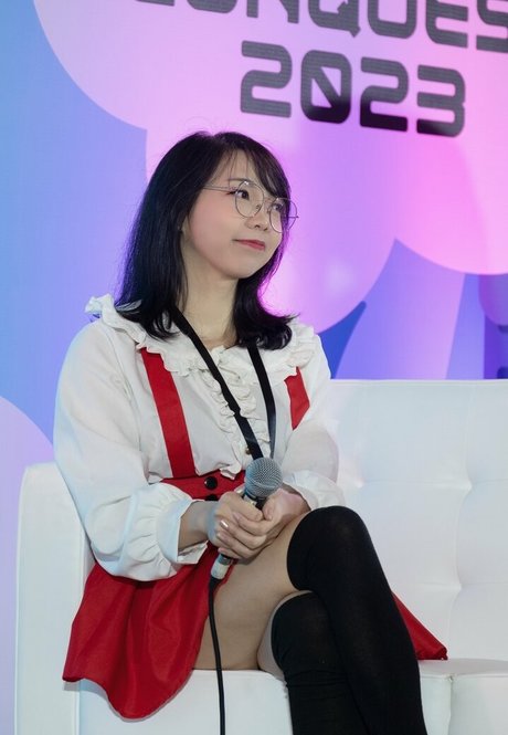 KitzCua sexy model photos