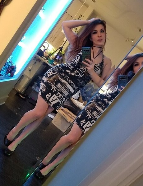 Kat Gunn model erotic img