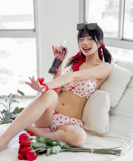 Ero Mei porn model photos
