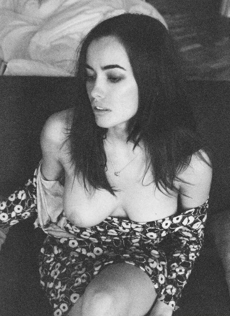 Sarah Stephens model erotic photos