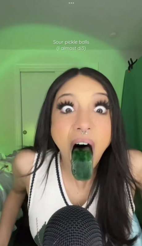 SassySounds ASMR naked pornstar pics