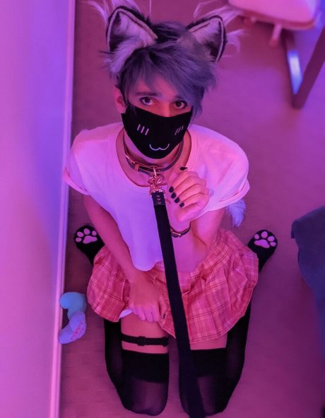 FemboyPup model porn pic