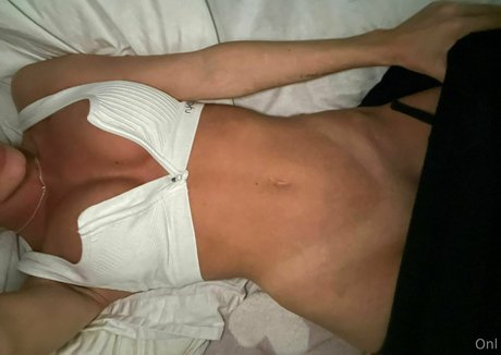 Emma Hix star art pictures