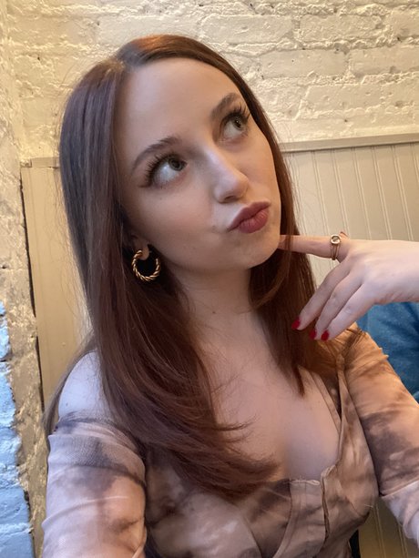 Ellie Schnitt hd star images