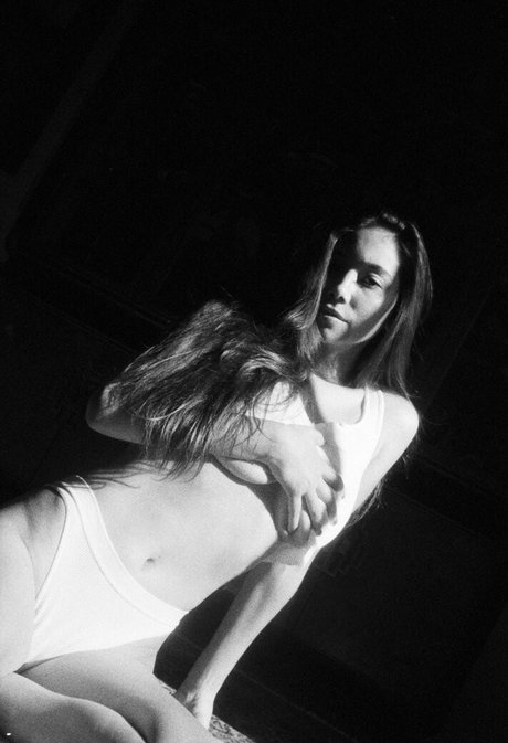 Desiree Flores pornstar high quality img