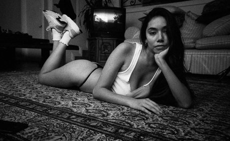 Desiree Flores nudes star galleries