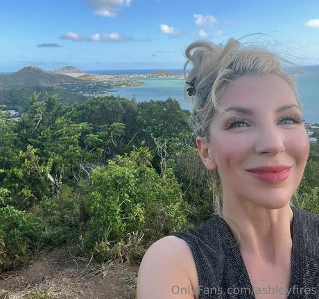 black hair onlyfans beautiful naked images