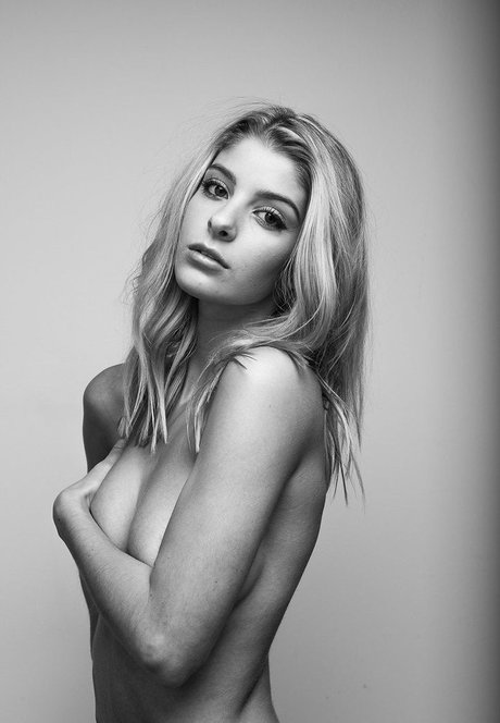 bang onlyfans erotic photos