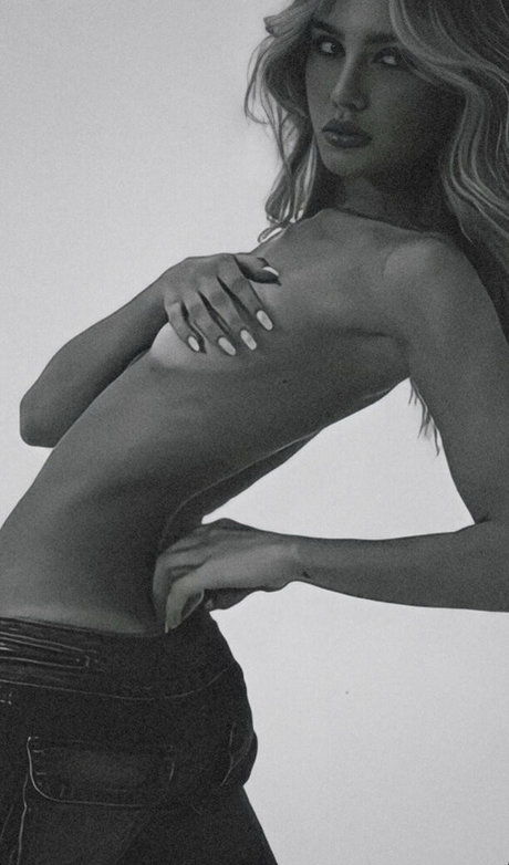 Sara Hardel perfect star pictures