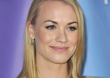 Yvonne Strahovski pornstar exclusive gallery